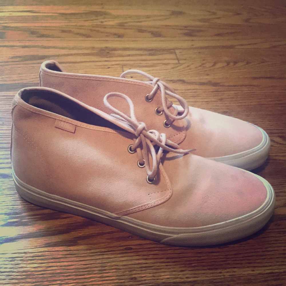 Adorable Pink Vans Chukka Boots in Pink Suede.